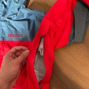Marmot Raincoat